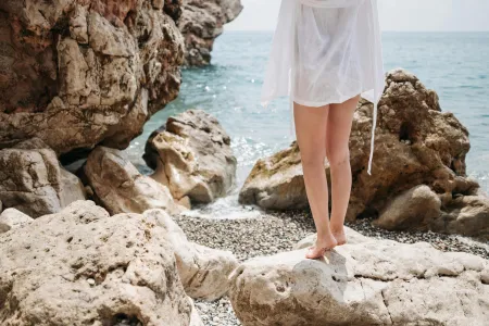 Falaises au bord mer image libre de droit