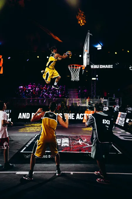 Basketball dunk en action image libre de droit