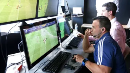 Analyse vidéo d’un match de football image libre de droit